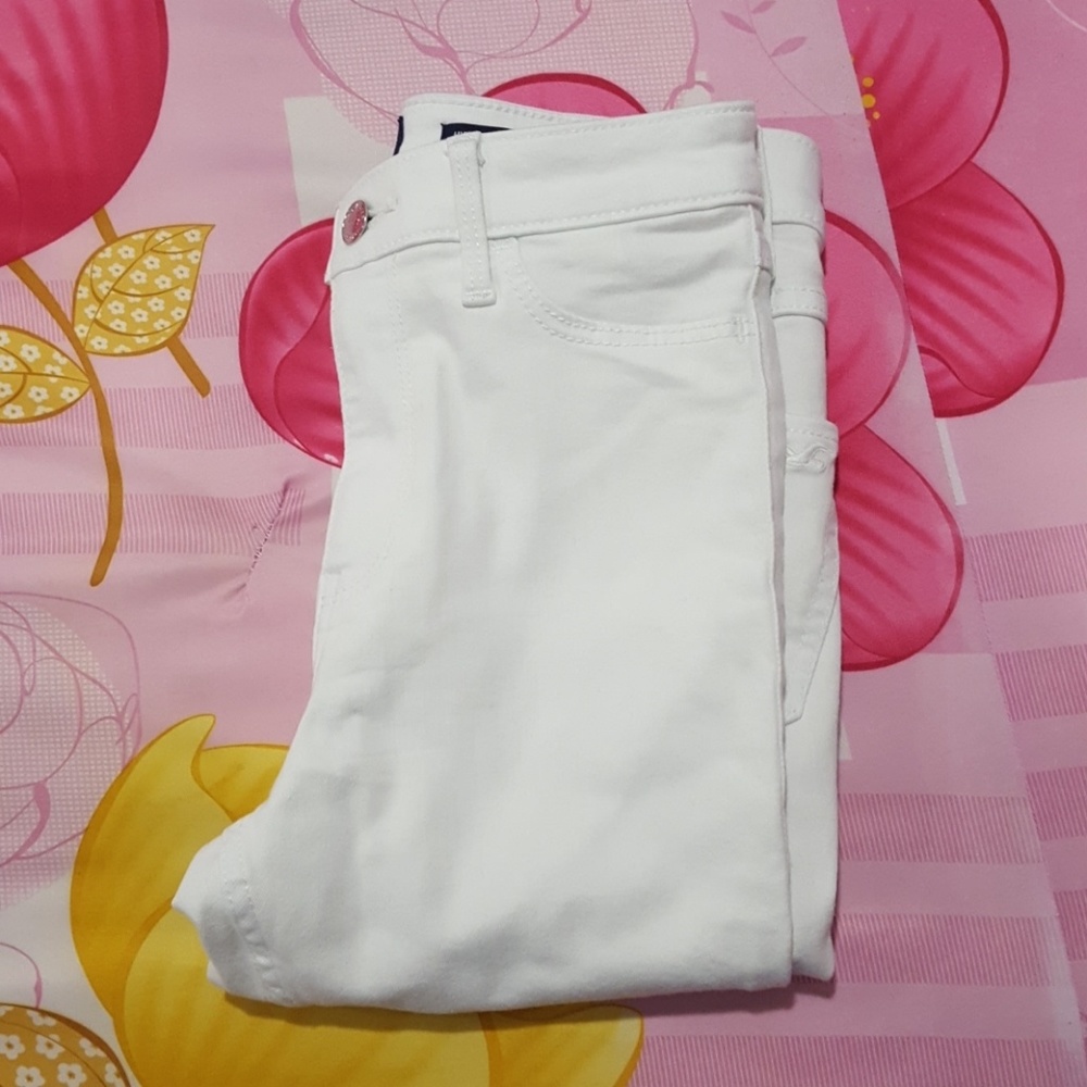 Hollister White High Rise Jeggings